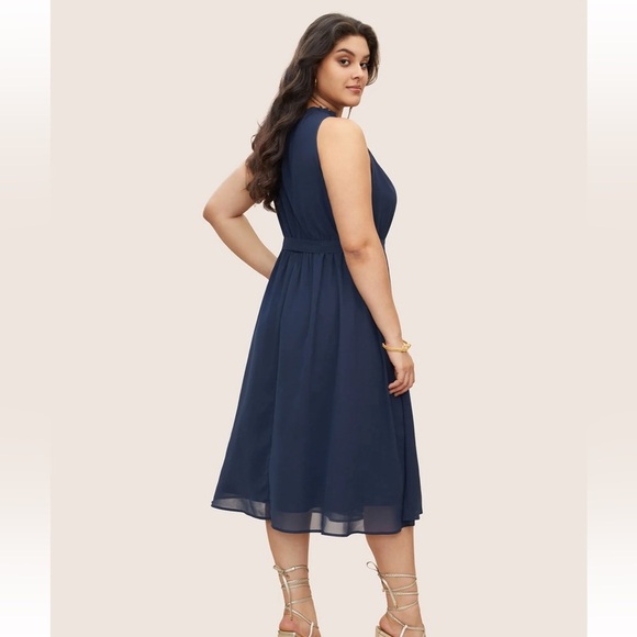 BloomChic Plain Sleeveless Frill Trim Pocket Belted Mock Neck Dress - Picture 2 of 8